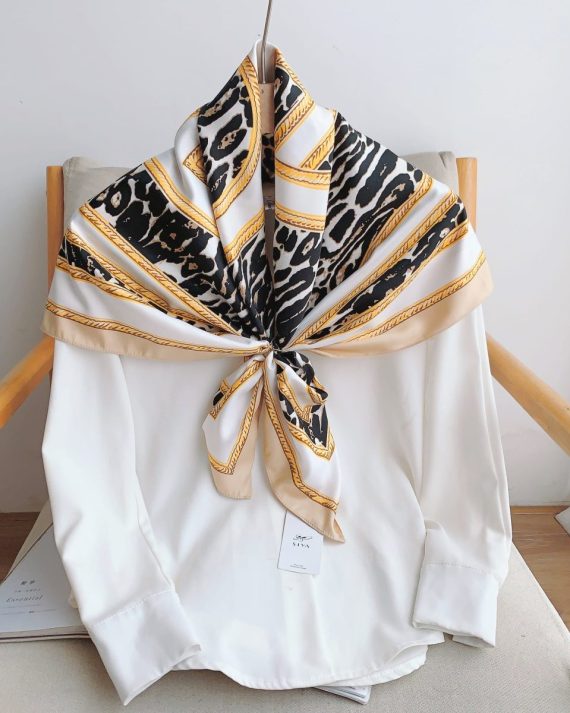 Luxe Vanilla Head Scarf - Drape Pakistan