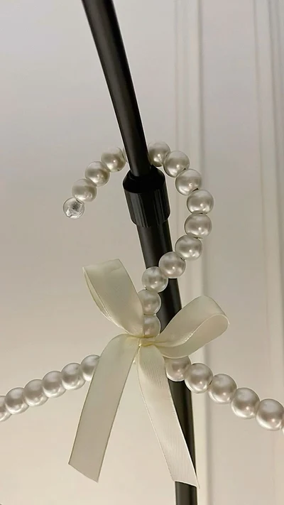 Pearl Hijab Hanger with Satin Ribbon